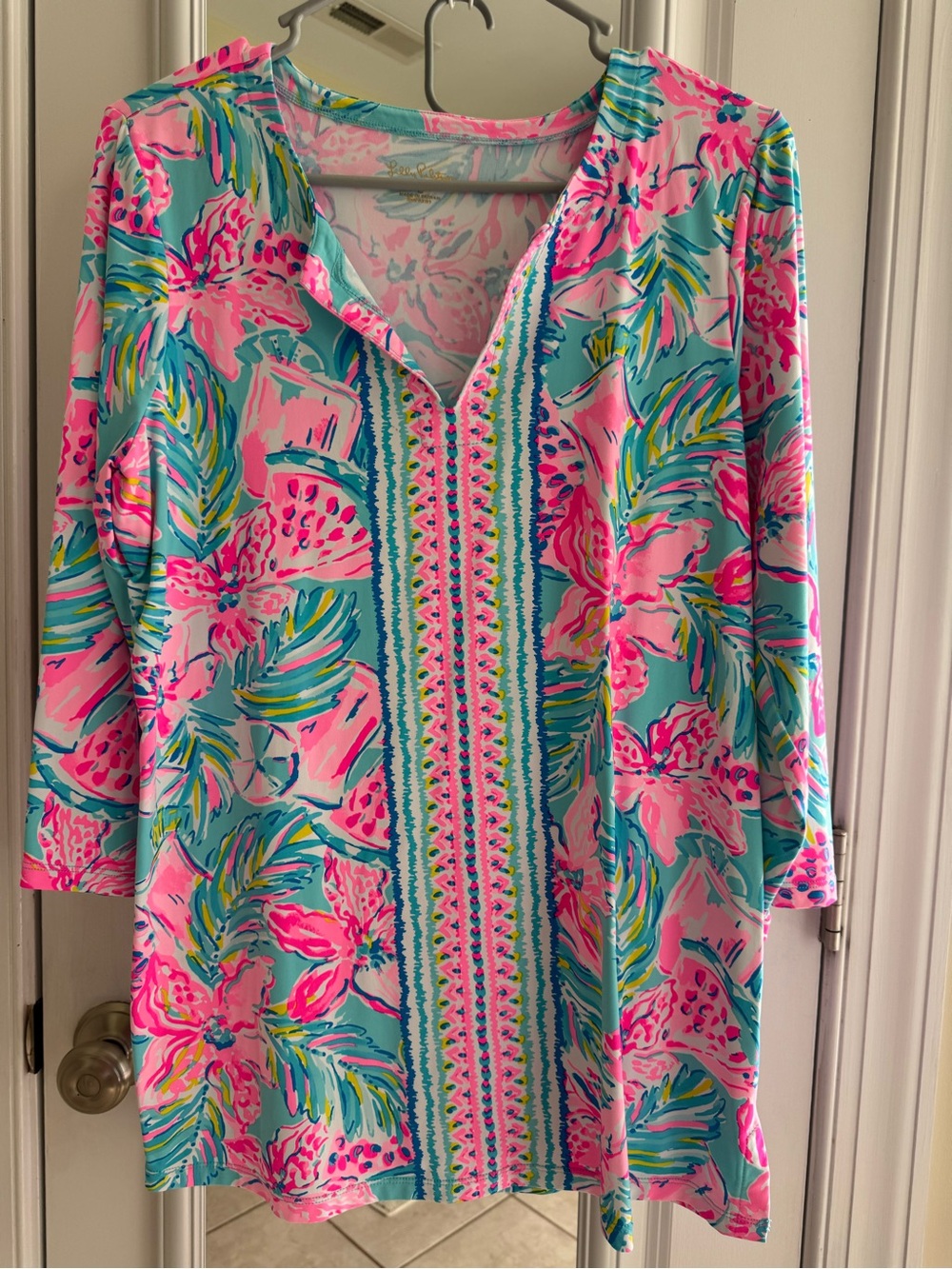 Lilly Pulitzer Karina Tunic Chilly Lilly in Blue Ibiza Gimme the Juice Print - Picture 3 of 4